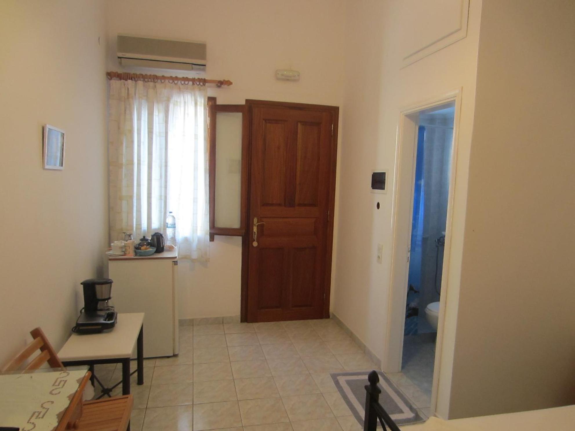 Katerina Apartments Triovasálos エクステリア 写真